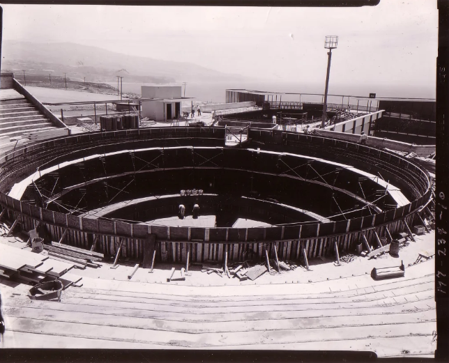 The construction of the main oceanarium tank at Marineland of the Pacific in 1954. This tank would go on to house the white-sided dolphins, pilot whales, and killer whales.